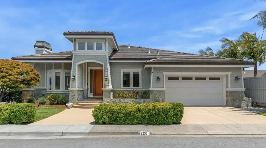 220 Jamaica Street, Tiburon, California, United States, 4 Bedrooms Bedrooms, ,3 BathroomsBathrooms,Residential,For Sale,1919083